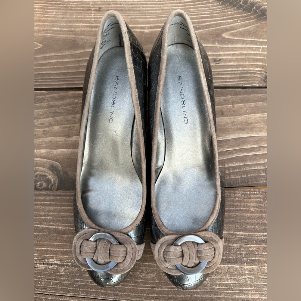 Bandolino Niantic Pewter Croc Print Wedge Size 7.5